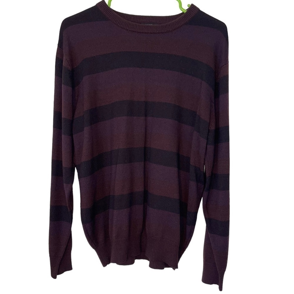 Cedar wood State men’s sweater. Size medium GUC